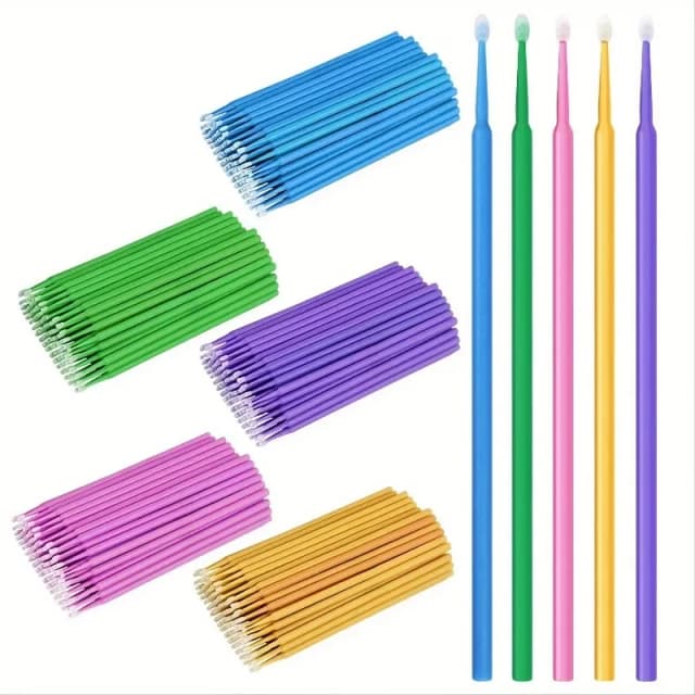 100 pièces/paquet de mini cotons-tiges pour une application facile et précise de l'adhésif pour cils, utilisés pour le maquillage et le nettoyage des cils, et la greffe.