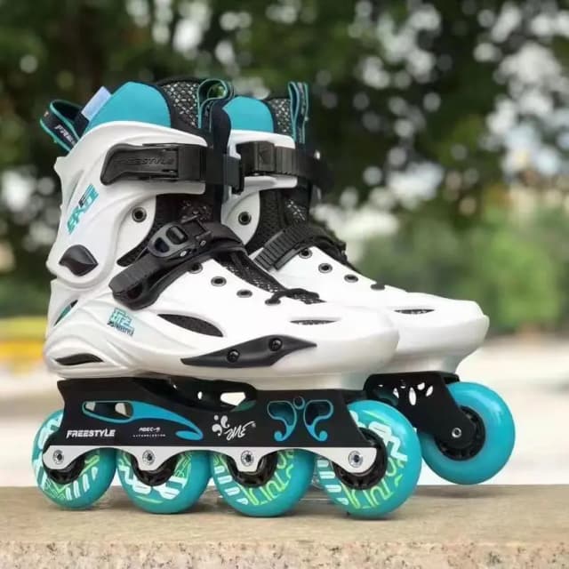 Patins à roulettes en ligne professionnels pour femmes et hommes, chaussures de patins de vitesse pour enfants et adultes, patins d'extérieur, 4 patins, taille 34-46, nouveau, 2022