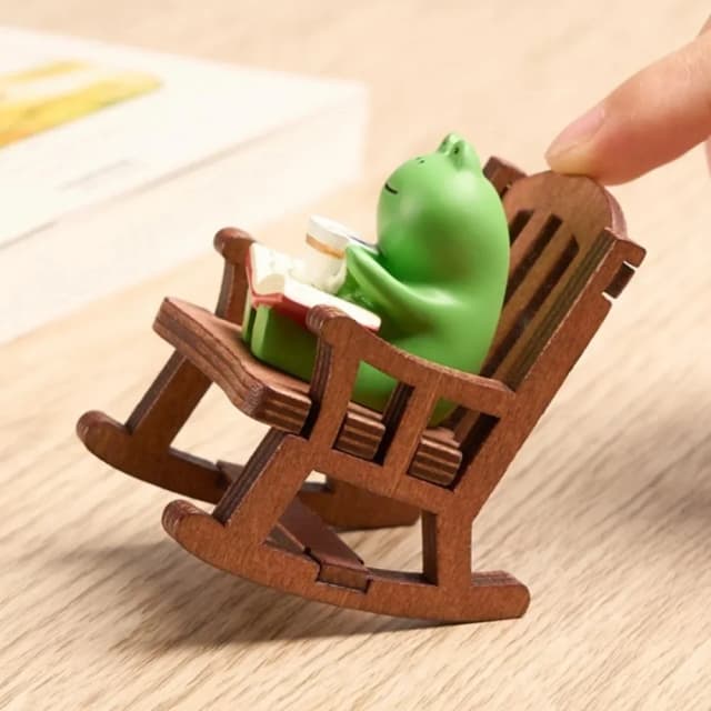 Chaise à bascule grenouille, mignonne, japonaise, petite décoration de guérison, décoration de bureau, décoration de contrôle central de voiture