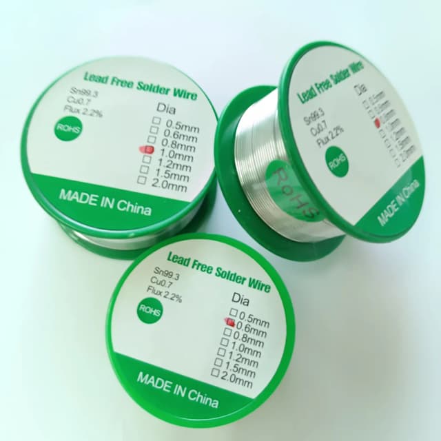 Fil de soudure sans plomb à bas point de fusion 10/20g/30g, bobine Sn99.3/Cu0.7, flux de haute pureté respectueux de l'environnement pour la maintenance