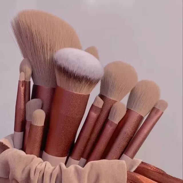13 pièces ensemble de pinceaux de maquillage colorés ombre à paupières fond de teint pinceaux de maquillage pour femmes ombre à paupières Blush beauté trousse à outils de maquillage doux